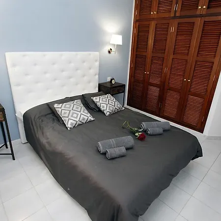 Nora House With Pool Only 500m To Sea Corralejo