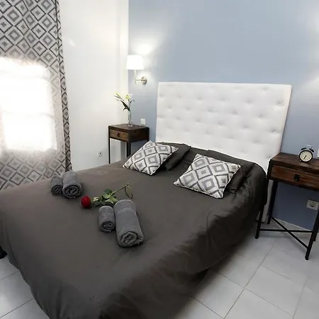 Nora House With Pool Only 500m To Sea
