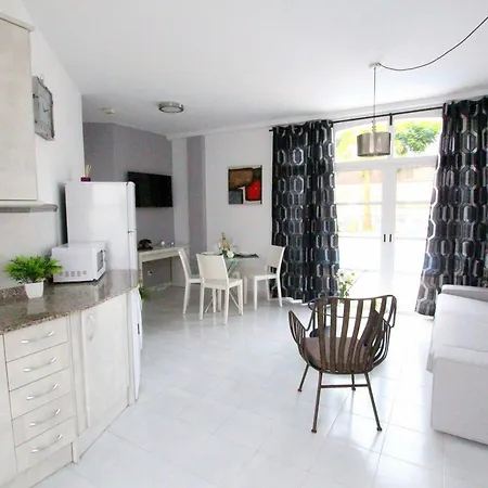 Apartamento Nora House With Pool Only 500m To Sea *
